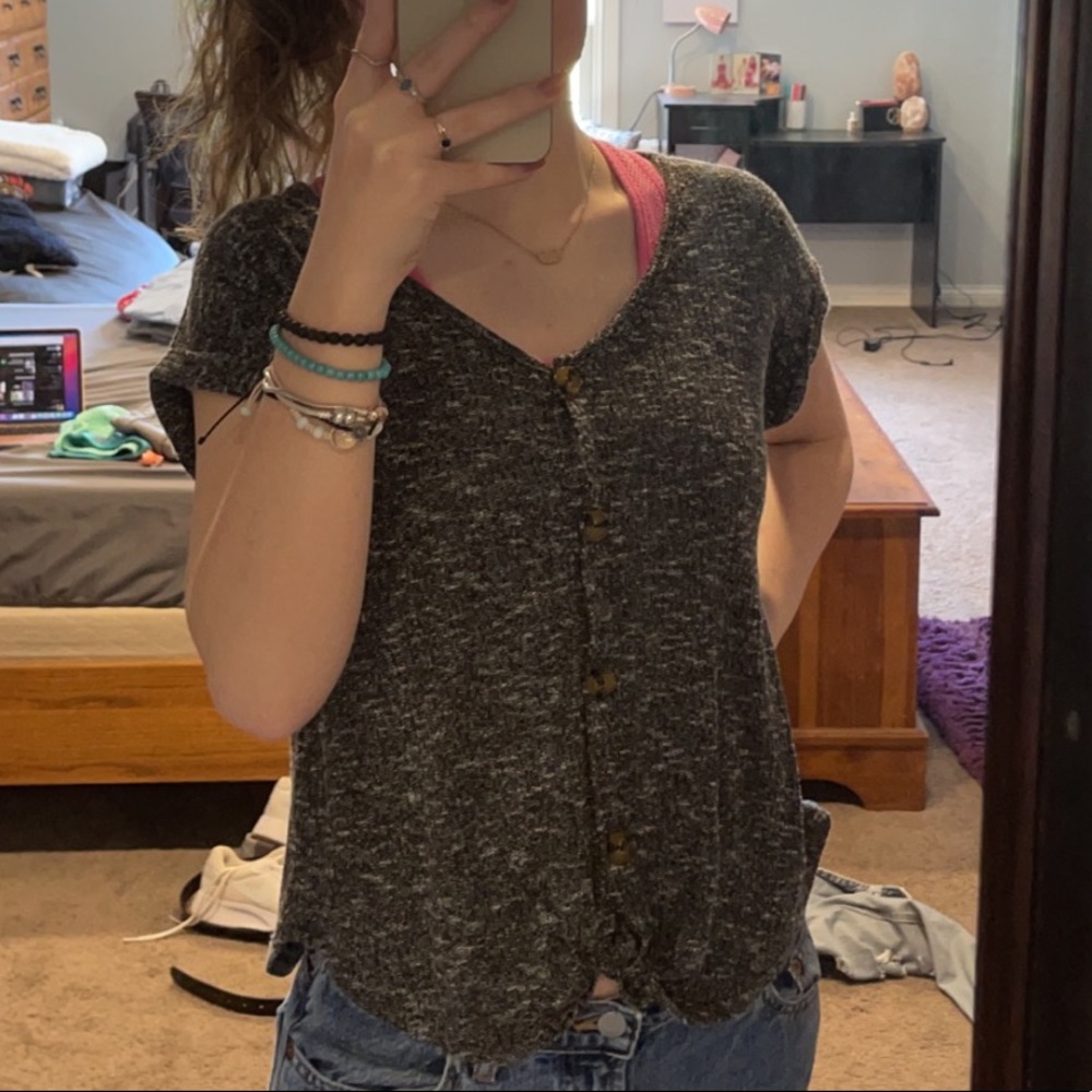 dark grey top with buttons!